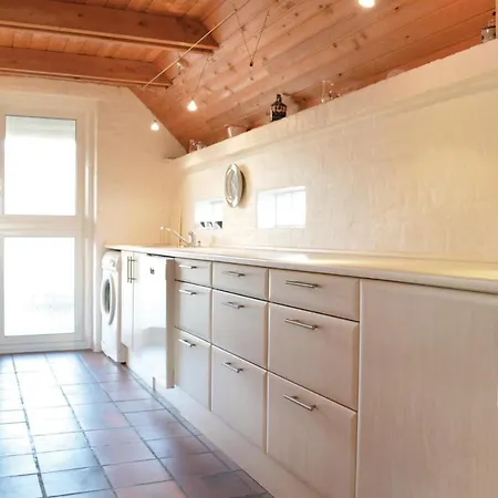 Four-bedroom Holiday Harboore With A Fireplace 02 بيت للعطل *